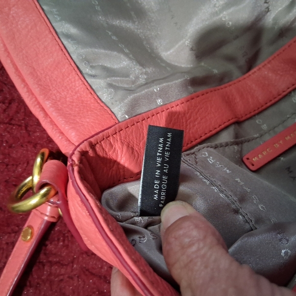 Marc By Marc Jacobs Pink Coral crossbody. - Picture 12 of 15
